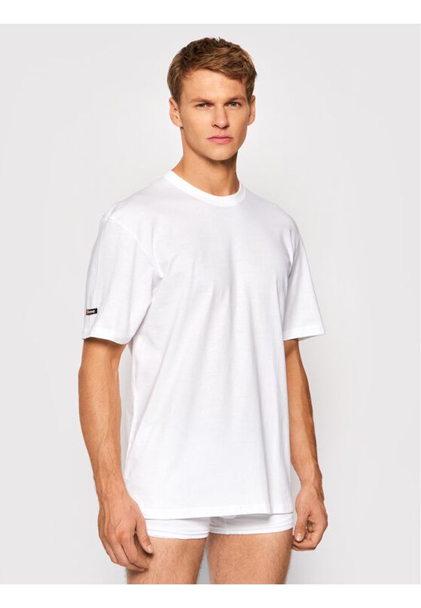 Henderson T-Shirt T-Line 19407 Biały Regular Fit. Kolor: biały. Materiał: bawełna