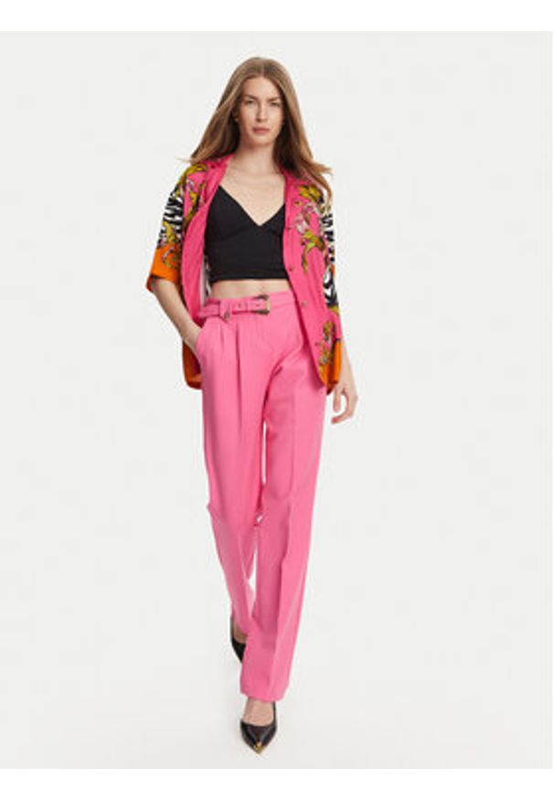 Versace Jeans Couture Spodnie materiałowe 78HAA111 Różowy Straight Fit. Kolor: różowy. Materiał: syntetyk