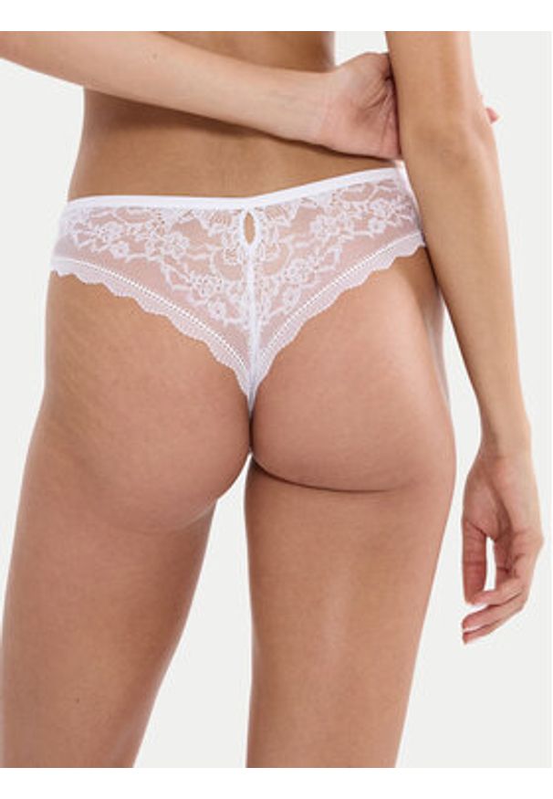 Triumph Figi brazylijskie Comfort Allure 10226445 Biały. Kolor: biały. Materiał: syntetyk