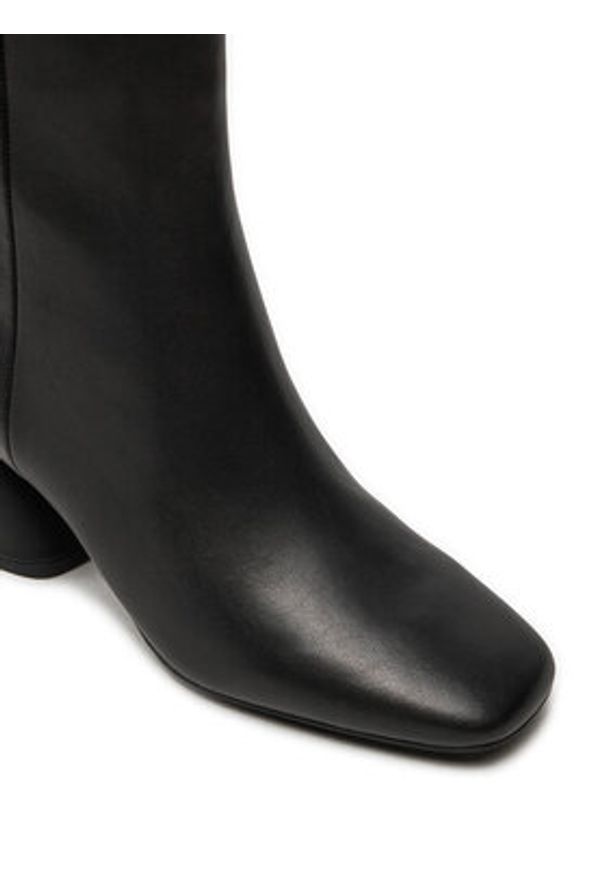DKNY Botki K4489649 Czarny. Kolor: czarny. Materiał: skóra