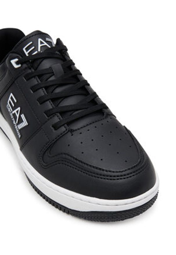 EA7 Emporio Armani Sneakersy X8X189 XK404 N349 Czarny. Kolor: czarny. Materiał: skóra