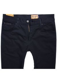 Wrangler - WRANGLER TEXAS STRETCH BLACK W121GE100. Stan: podwyższony. Materiał: materiał