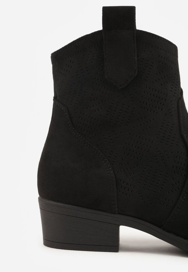 Renee - Czarne Ażurowe Botki na Słupku Typu Kowbojki Iolerine. Kolor: czarny. Materiał: jeans, skóra. Wzór: ażurowy. Obcas: na słupku. Styl: boho, elegancki