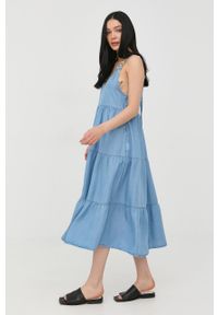 Patrizia Pepe sukienka midi rozkloszowana. Kolor: niebieski. Materiał: tkanina. Długość rękawa: na ramiączkach. Typ sukienki: rozkloszowane. Długość: midi #6