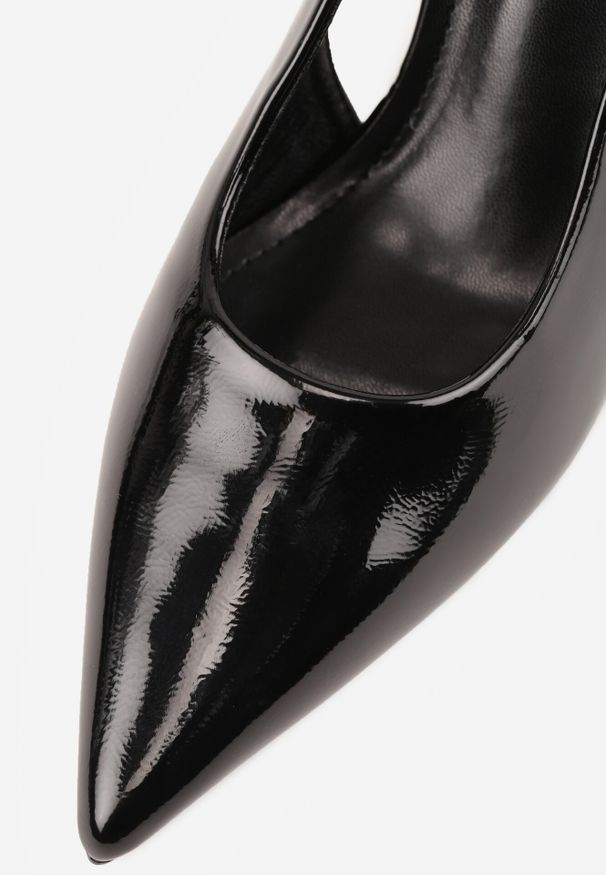 Born2be - Czarne Lakierowane Sandały Vices na Szpilce Bez Pięty Tiavarelle. Okazja: na co dzień. Zapięcie: sprzączka. Kolor: czarny. Materiał: lakier. Obcas: na szpilce. Styl: wizytowy, casual. Wysokość obcasa: średni