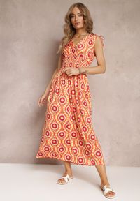 Renee - Pomarańczowa Rozkloszowana Sukienka z Wiskozy w Fantazyjny Print Karlene. Kolor: pomarańczowy. Materiał: wiskoza. Wzór: nadruk. Styl: wakacyjny. Długość: maxi #3