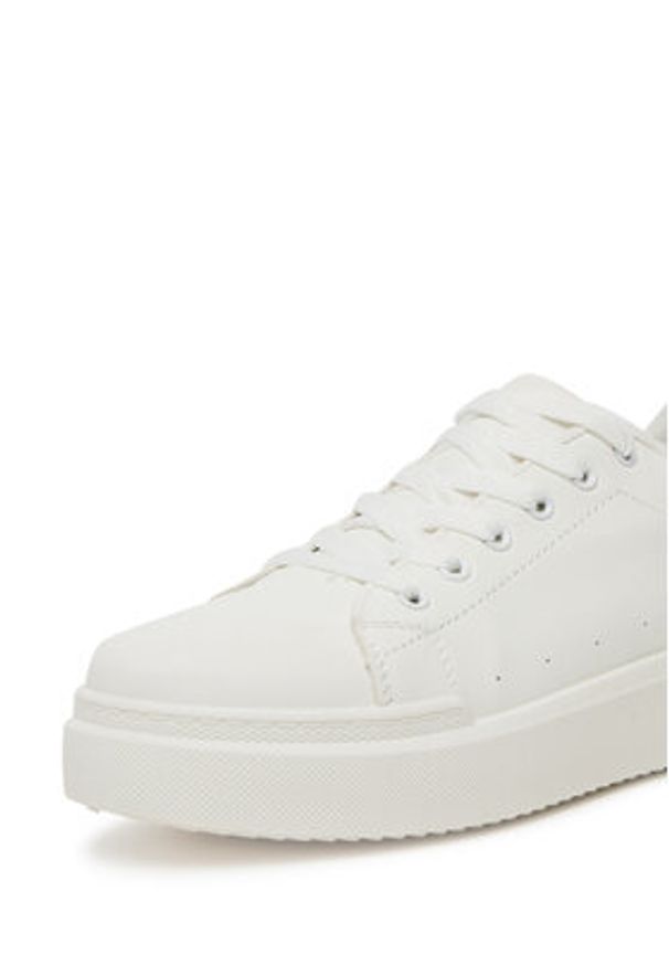 DeeZee Sneakersy 6100 Biały. Kolor: biały. Materiał: materiał, syntetyk