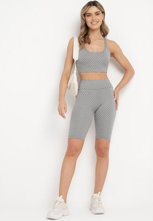 Born2be - Biało-Czarne Szorty Kolarki z Efektem Push-Up Briala. Kolor: biały. Styl: elegancki, sportowy