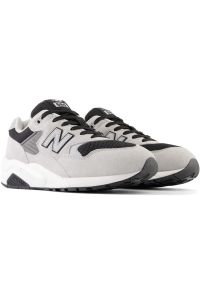 Buty New Balance MT580CB2 szare. Kolor: szary. Materiał: syntetyk, materiał, dresówka, guma, skóra. Szerokość cholewki: normalna