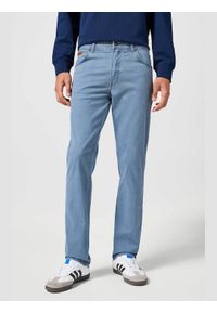 Wrangler - WRANGLER MĘSKIE SPODNIE MATERIAŁOWE TEXAS SLIM GRISAILLE 112356809 W12S017443. Materiał: materiał