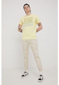 Tom Tailor t-shirt bawełniany kolor żółty z nadrukiem. Kolor: żółty. Materiał: bawełna. Wzór: nadruk