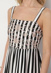 Born2be - Czarno-Biała Sukienka z Bawełny Ozdobiona Haftem Redale. Okazja: na co dzień. Kolor: czarny. Materiał: bawełna. Długość rękawa: na ramiączkach. Wzór: aplikacja, haft. Typ sukienki: proste. Styl: elegancki, casual, klasyczny #2