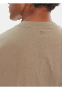 AMI PARIS T-Shirt HTS060.724 Khaki Regular Fit. Kolor: brązowy. Materiał: bawełna