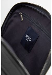 Mango Man - Kosmetyczka Suitcase2. Kolor: czarny. Materiał: poliester, materiał, skóra ekologiczna. Wzór: gładki #2
