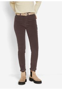 bonprix - Spodnie sztruksowe Skinny ze stretchem. Kolor: brązowy. Materiał: sztruks #1