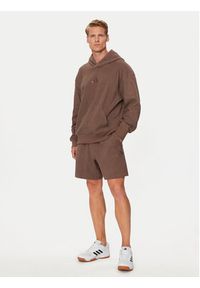 Adidas - adidas Szorty sportowe Elevated ALL SZN Terry Loop IY6580 Brązowy Regular Fit. Kolor: brązowy. Materiał: bawełna. Styl: sportowy #4