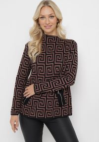 Born2be - Brązowy Sweter z Półgolfem o Geometrycznym Wzorze i Ozdobnymi Suwakami Waqaia. Kolor: brązowy. Materiał: dzianina. Wzór: geometria. Sezon: jesień, zima #4