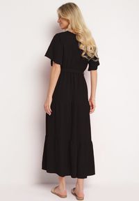 Born2be - Czarna Sukienka Maxi z Gumką w Talii i Materiałowym Paskiem Kiriane. Kolekcja: plus size. Kolor: czarny. Materiał: materiał. Sezon: wiosna, lato. Typ sukienki: dla puszystych. Długość: maxi #5