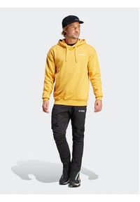Adidas - adidas Bluza Terrex Logo IB2705 Żółty Regular Fit. Kolor: żółty. Materiał: bawełna