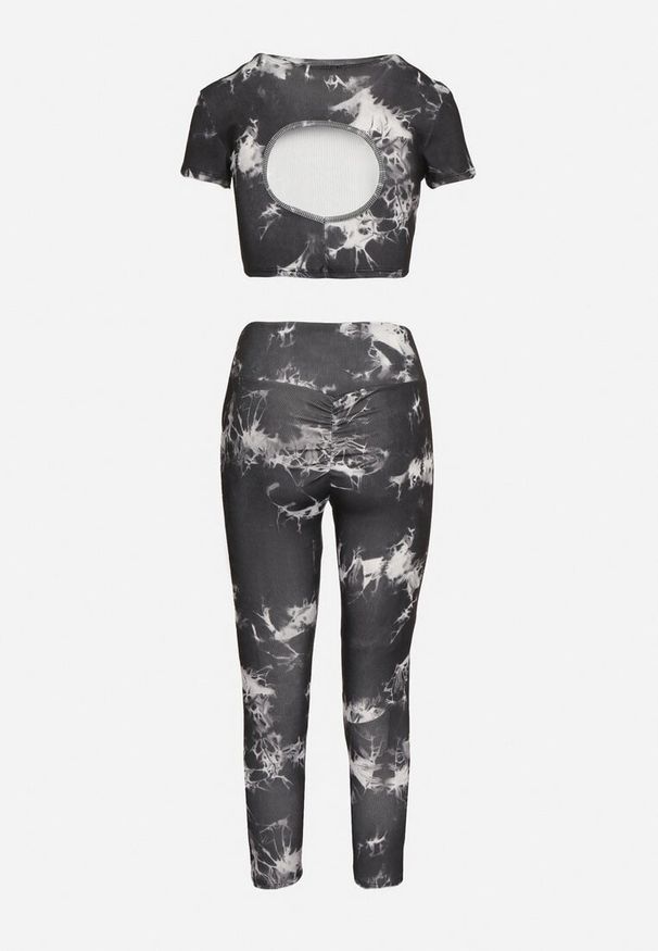Born2be - Czarny Komplet Sportowy z Wzorem Tie-Dye Top z Krótkimi Rękawami i Leggisy Larvena. Kolor: czarny