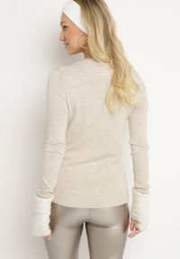 Born2be - Jasnobeżowy Klasyczny Sweter z Dekoltem w Szpic Felitha. Okazja: na co dzień, na spotkanie biznesowe, do pracy. Kolor: beżowy. Materiał: jeans. Długość rękawa: długi rękaw. Długość: długie. Styl: klasyczny #3