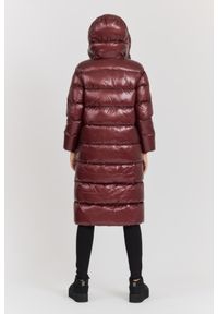 Hetrego - HETREGO Bordowy damski płaszcz puchowy Tara Woman Oversized Quilted Coat, Rozmiar 40 EU - 44 IT. Okazja: na co dzień. Kolor: czerwony. Materiał: puch. Długość rękawa: długi rękaw. Długość: długie. Styl: elegancki, casual