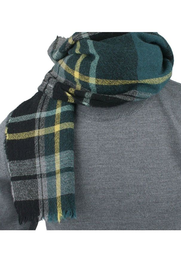 Wełniany Szalik Męski - V. Fraas - Odcienie Zieleni w Kratę. Kolor: zielony. Materiał: wełna. Sezon: zima, lato. Styl: elegancki, klasyczny