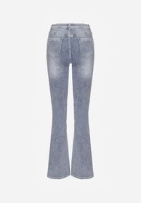 Renee - Niebieskie Klasyczne Jeansy Flare Regular Waist Neliovia. Okazja: na co dzień. Kolor: niebieski. Wzór: aplikacja. Styl: klasyczny #7