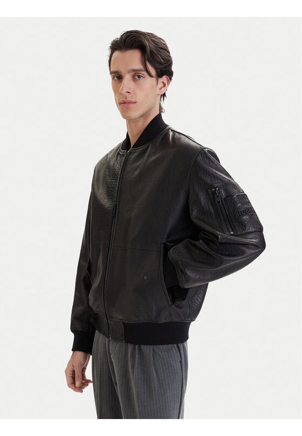 Hugo - HUGO Kurtka skórzana Lude 50553111 Czarny Regular Fit. Kolor: czarny. Materiał: skóra