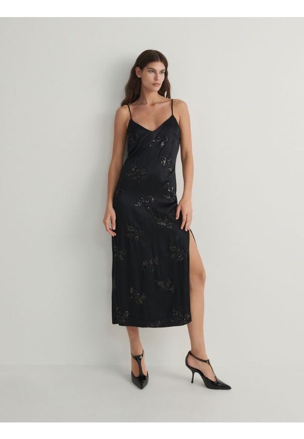 Reserved - Sukienka z wiskozy - czarny. Kolor: czarny. Materiał: wiskoza. Typ sukienki: proste