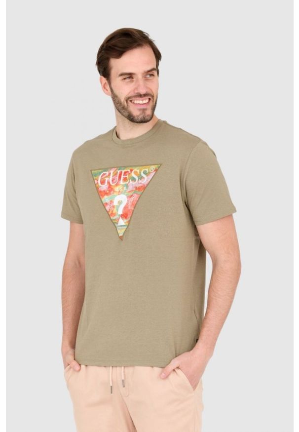 Guess - GUESS Zielony męski t-shirt bawełniany slim fit, Rozmiar M. Kolor: zielony. Materiał: bawełna. Wzór: aplikacja