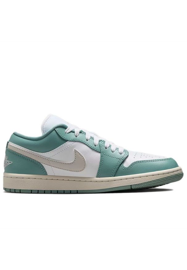 Buty damskie Nike Air Jordan 1 Low DC0774-138 - miętowo-białe. Kolor: miętowy, biały, wielokolorowy. Materiał: skóra, guma. Szerokość cholewki: normalna