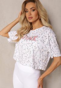 Renee - Biały Oversize T-shirt Krótki z Bawełny Ozdobiony Napisem i Printem Dawene. Okazja: na co dzień. Kolor: biały. Materiał: bawełna. Długość: krótkie. Wzór: napisy, aplikacja, nadruk. Styl: casual
