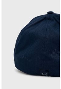 Under Armour czapka 1361529 kolor granatowy z nadrukiem. Kolor: niebieski. Materiał: skóra, materiał. Wzór: nadruk
