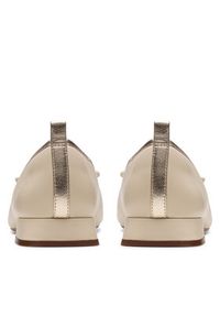 Clarks Baleriny Ubree15 Poppy 26181326 Beżowy. Kolor: beżowy. Materiał: skóra