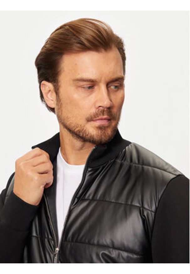 Karl Lagerfeld - KARL LAGERFELD Kurtka bomber 505065 544565 Czarny Regular Fit. Typ kołnierza: dekolt w karo. Kolor: czarny. Materiał: syntetyk