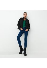 Mohito - Krótka pikowana kurtka - Czarny. Kolor: czarny. Długość: krótkie #1