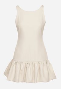 Born2be - Beżowy Taliowany Kombinezon z Falbanką Novenira. Kolor: beżowy. Styl: klasyczny, elegancki #4