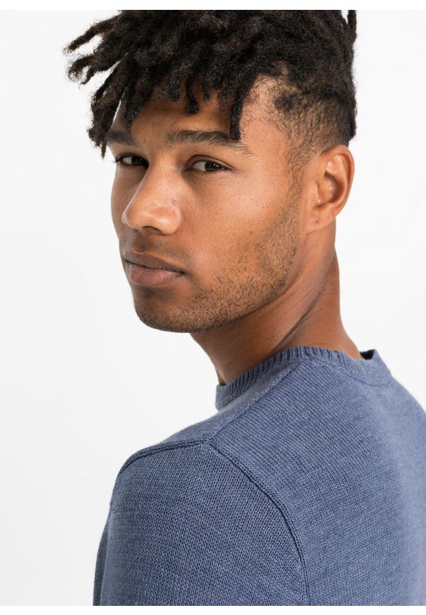 bonprix - Cienki sweter z bawełną. Kolor: niebieski. Materiał: bawełna, skóra