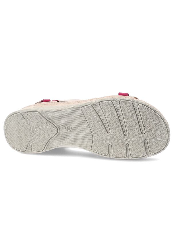 Różowe Sandały Armodo Wygodne Skórzane Obuwie Damskie. Okazja: na co dzień, na spacer. Zapięcie: rzepy. Kolor: różowy. Materiał: skóra. Wzór: paski. Sezon: lato. Styl: casual, elegancki, wakacyjny