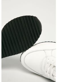 Blauer - Buty skórzane. Nosek buta: okrągły. Zapięcie: sznurówki. Kolor: biały. Materiał: skóra. Szerokość cholewki: normalna. Obcas: na obcasie. Wysokość obcasa: średni #3