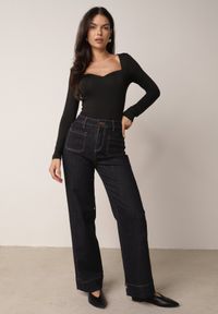 Born2be - Czarne Body z Kwadratowym Dekoltem Phicise. Okazja: na co dzień. Typ kołnierza: dekolt kwadratowy. Kolor: czarny. Materiał: jeans, wiskoza. Styl: casual, wizytowy #7