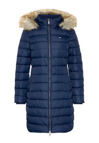 Tommy Jeans Kurtka zimowa Essential DW0DW09060 Granatowy Slim Fit. Kolor: niebieski. Materiał: syntetyk. Sezon: zima #1