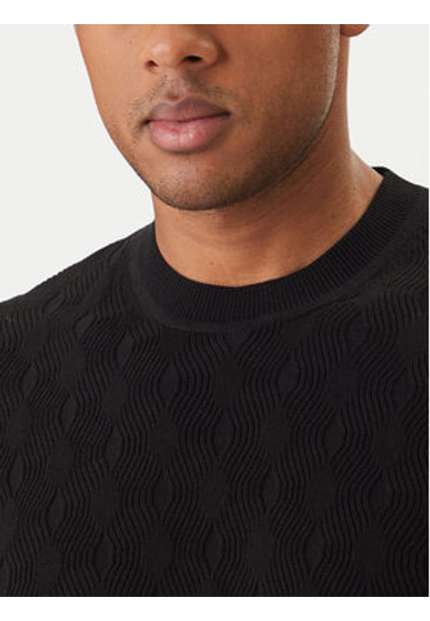 Karl Lagerfeld - KARL LAGERFELD T-Shirt 655006 562301 Czarny Slim Fit. Typ kołnierza: dekolt w karo. Kolor: czarny. Materiał: bawełna