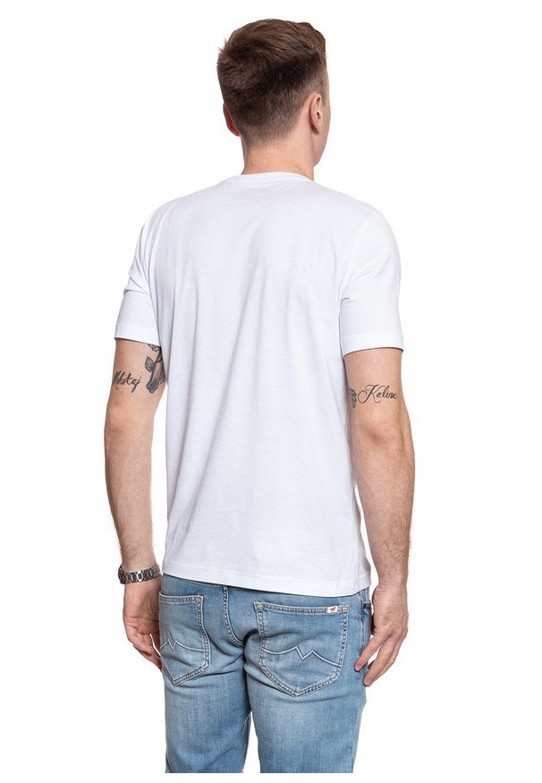 Mustang - MĘSKI T-SHIRT MUSTANG Alex C Print 1009006 2045. Wzór: nadruk