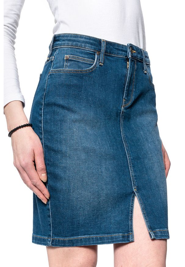 Lee - DAMSKA SPÓDNICA JEANSOWA LEE PENCIL SKIRT L38GQDBE 112108191. Materiał: jeans