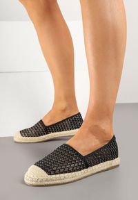 Renee - Czarne Espadryle z Siateczkową Cholewką i Plecionką Lillevi. Okazja: na co dzień. Kolor: czarny. Materiał: jeans. Szerokość cholewki: normalna. Styl: casual, elegancki