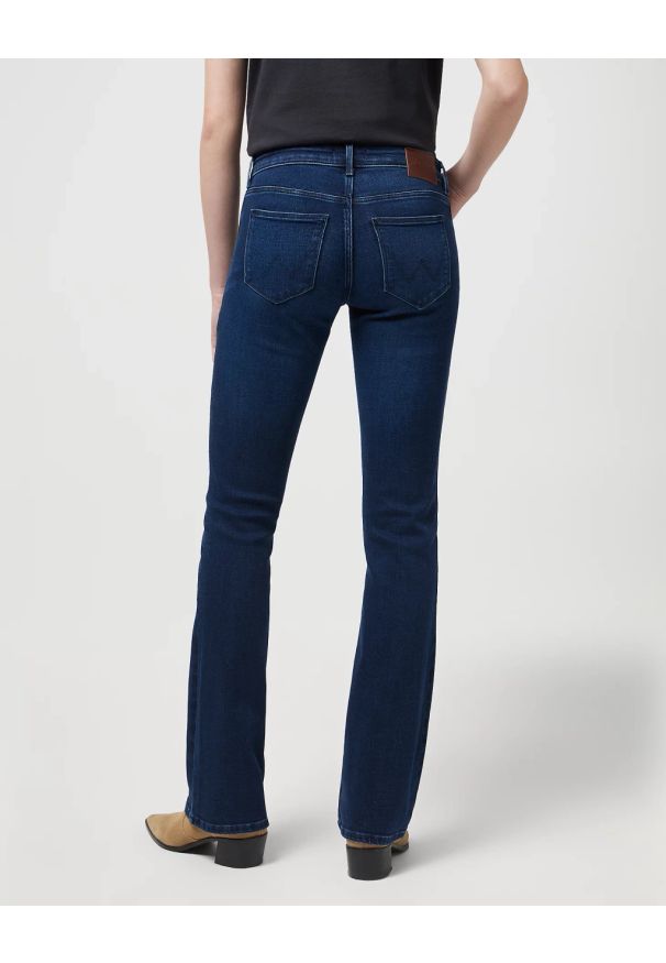 Wrangler - DAMSKIE SPODNIE WRANGLER BOOTCUT NIGHTSHADE 112342797
