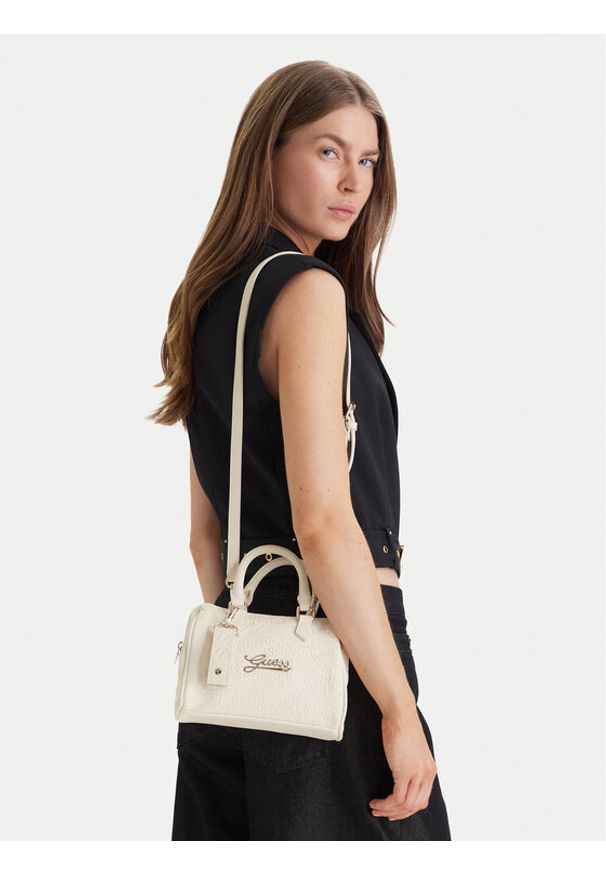 Guess Torebka J6RZ14 WGT10 Écru. Kolor: kremowy. Materiał: skórzane