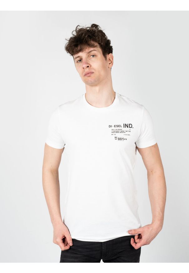 Diesel T-Shirt "T-Diegos" | A00827-0HAYU-100 | Mężczyzna | Biały. Okazja: na co dzień. Kolor: biały. Materiał: bawełna. Wzór: nadruk. Styl: casual